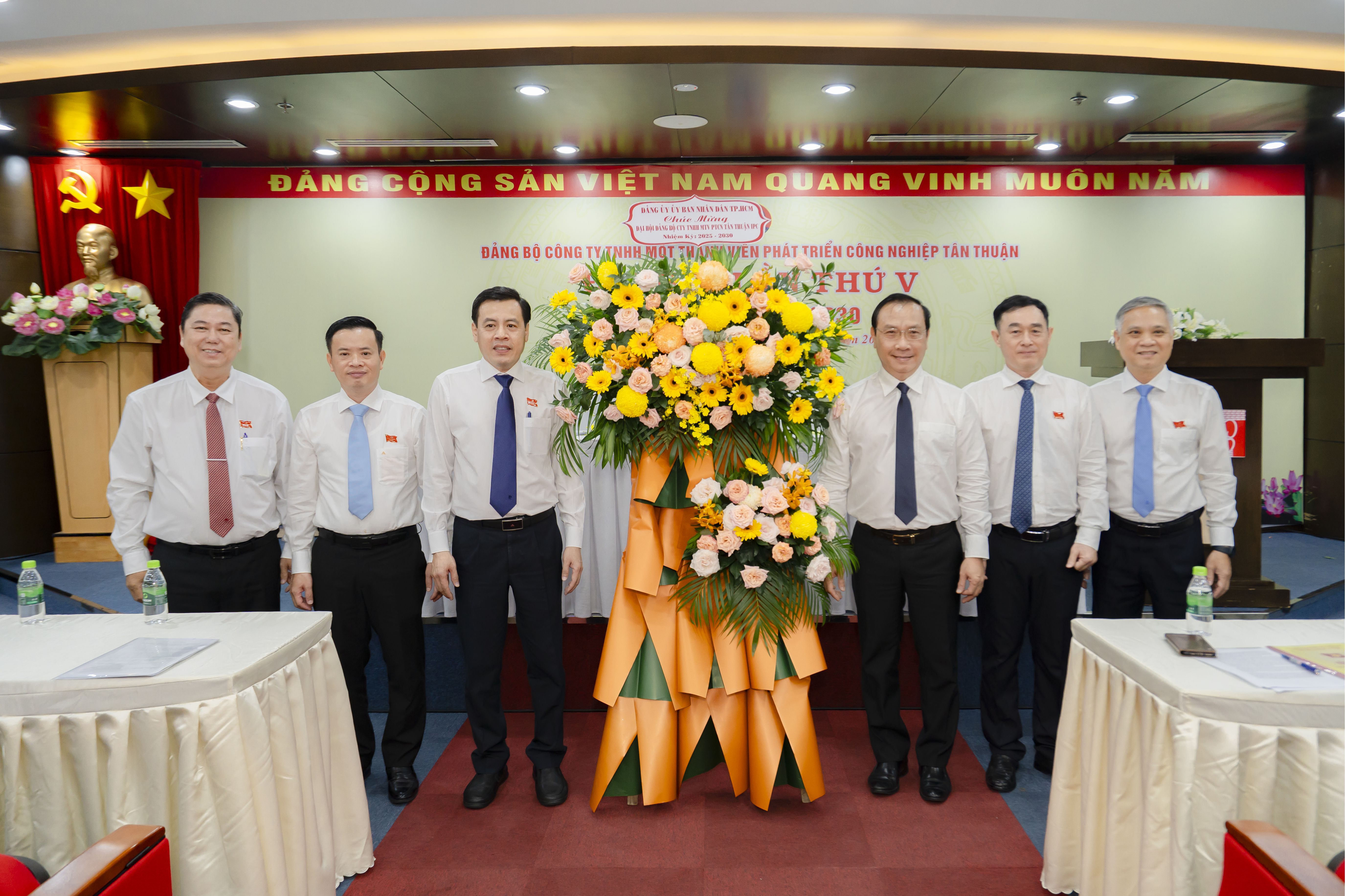 ĐẠI HỘI ĐẢNG BỘ CÔNG TY TNHH MTV PHÁT TRIỂN CÔNG NGHIỆP TÂN THUẬN LẦN THỨ V NHIỆM KỲ (2025 - 2030)