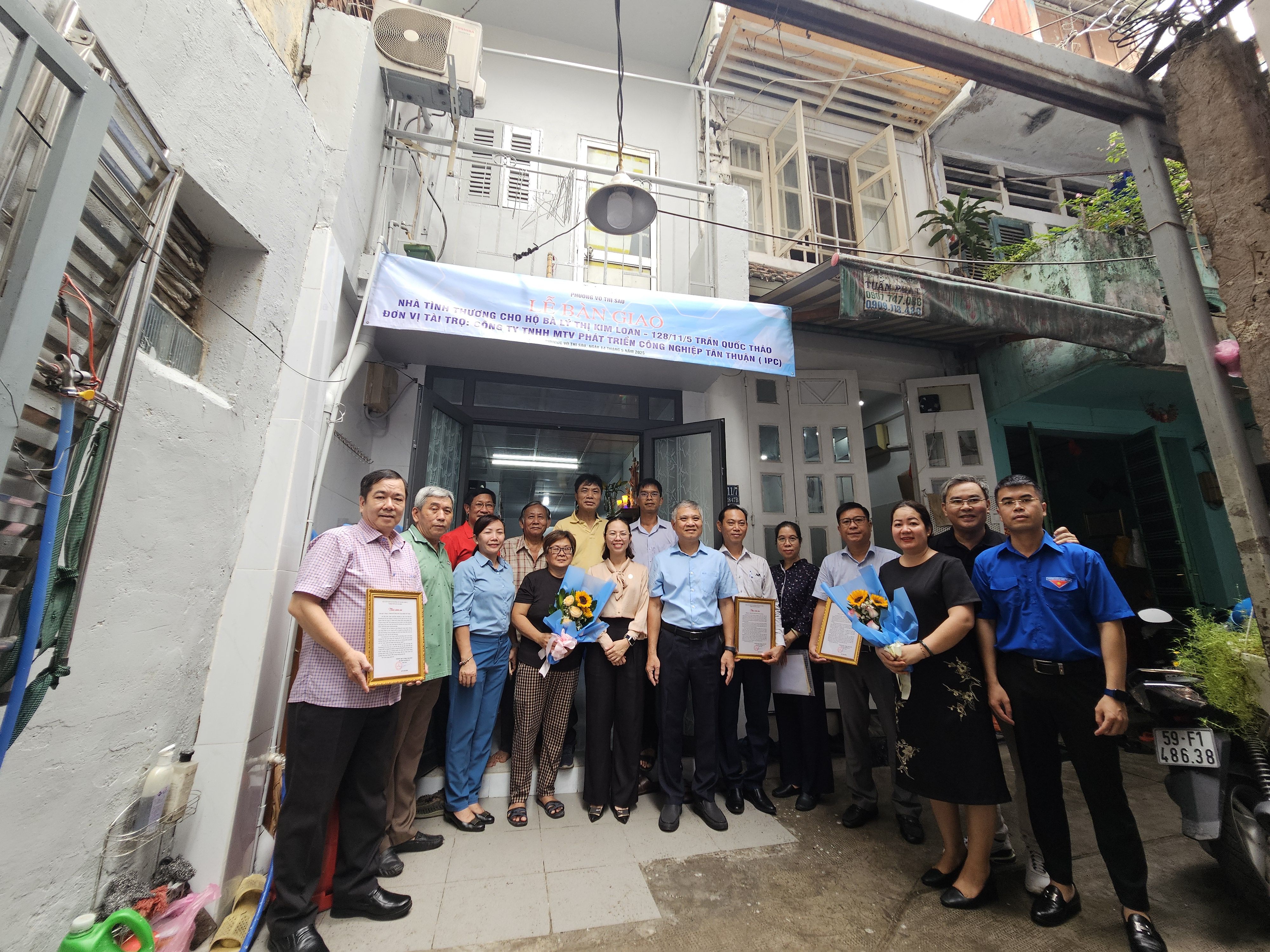Xây dựng, sửa chữa một căn nhà tình thương cho hộ gia đình có hoàn cảnh khó khăn tại Phường Võ Thị Sáu Quận 3, TP.Hồ Chí Minh 