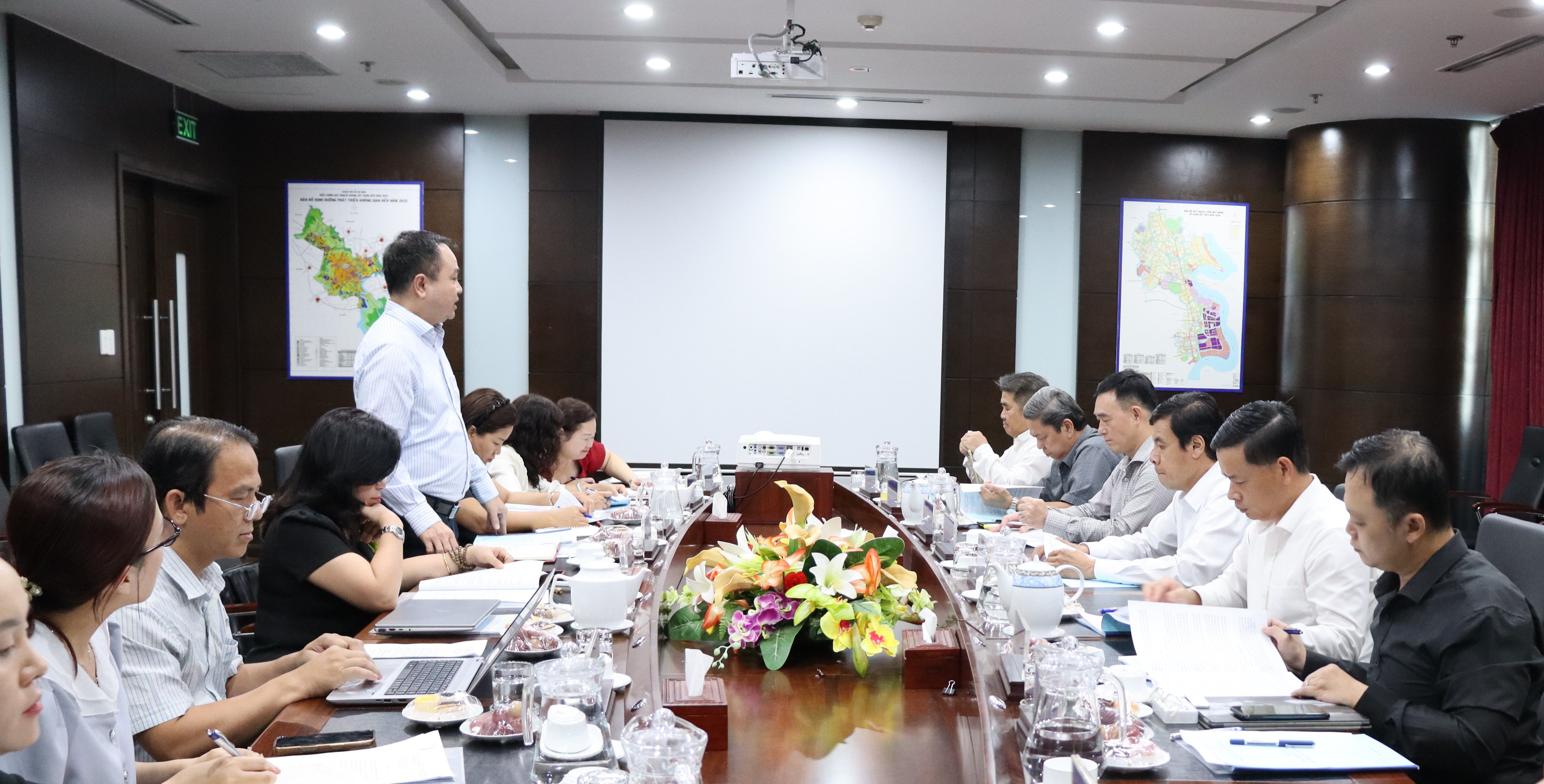 BỘ NỘI VỤ LÀM VIỆC VỚI CÔNG TY TNHH MTV PHÁT TRIỂN  CÔNG NGHIỆP TÂN THUẬN VỀ TÌNH HÌNH TRIỂN KHAI THỰC HIỆN CHÍNH SÁCH TIỀN LƯƠNG