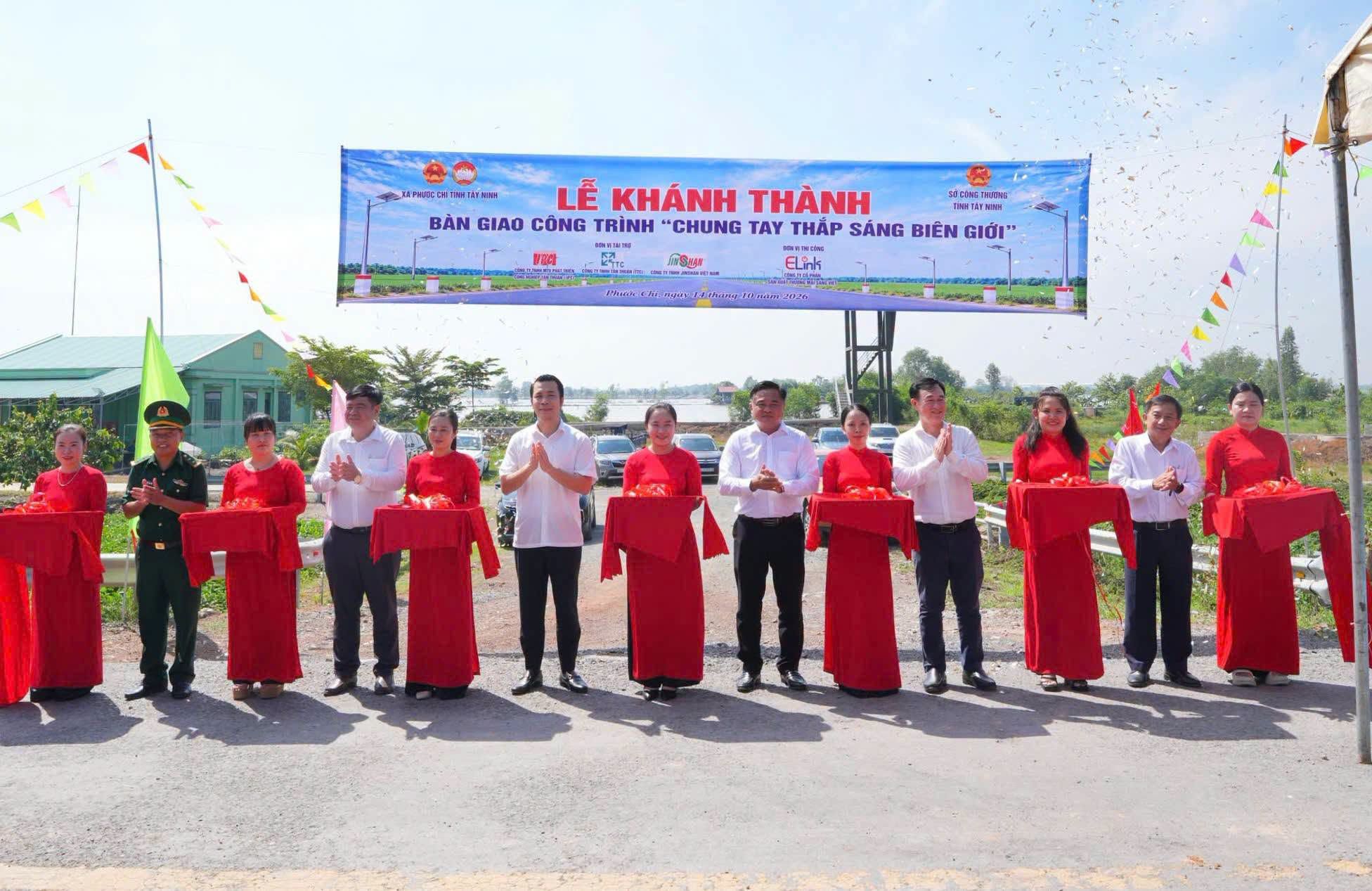 IPC đồng hành cùng chương trình “Chung tay thắp sáng biên giới” tại Tây Ninh