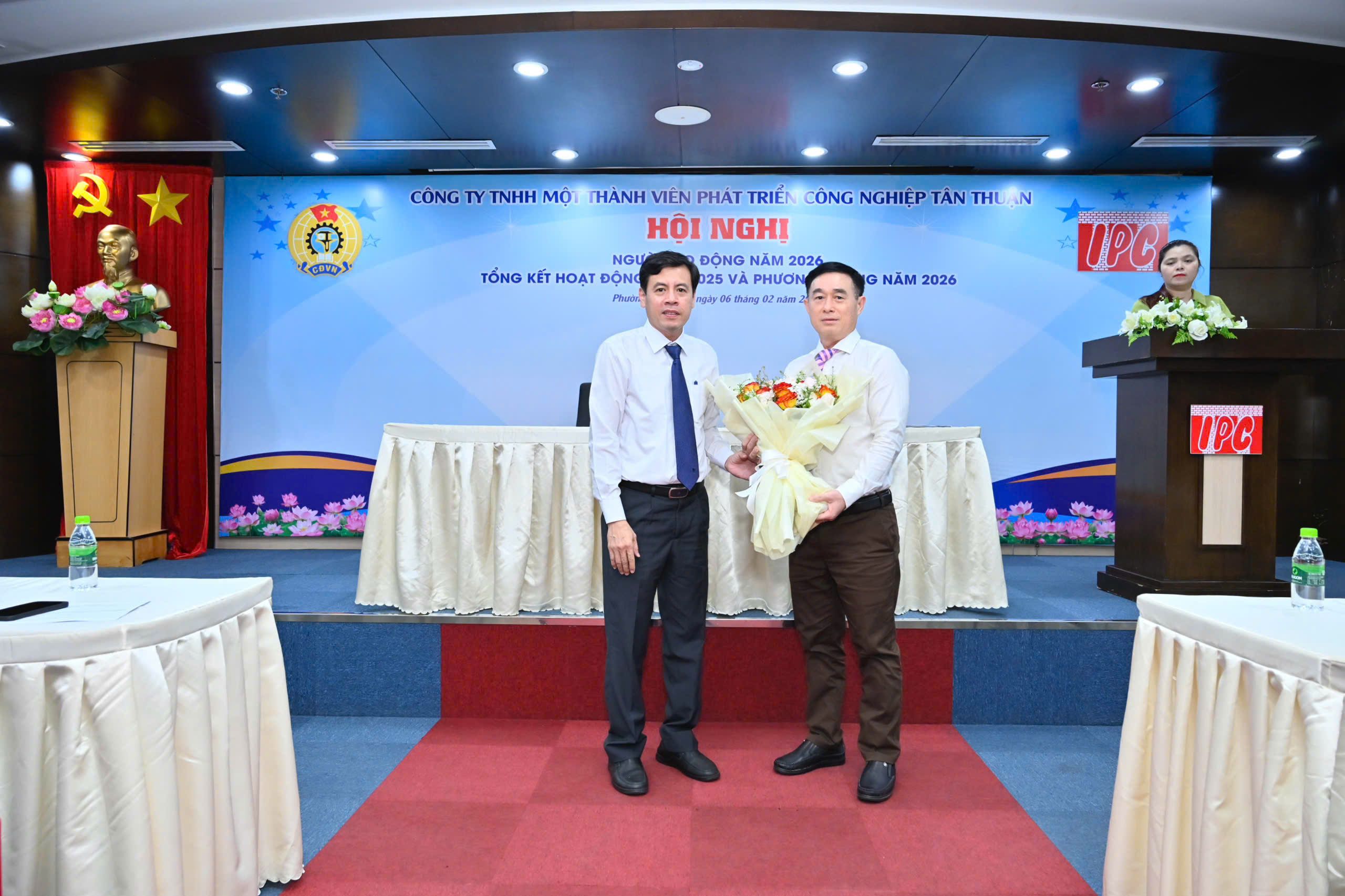 LỄ CÔNG BỐ QUYẾT ĐỊNH GIAO QUYỀN TỔNG GIÁM ĐỐC CÔNG TY TNHH MTV PHÁT TRIỂN CÔNG NGHIỆP TÂN THUẬN