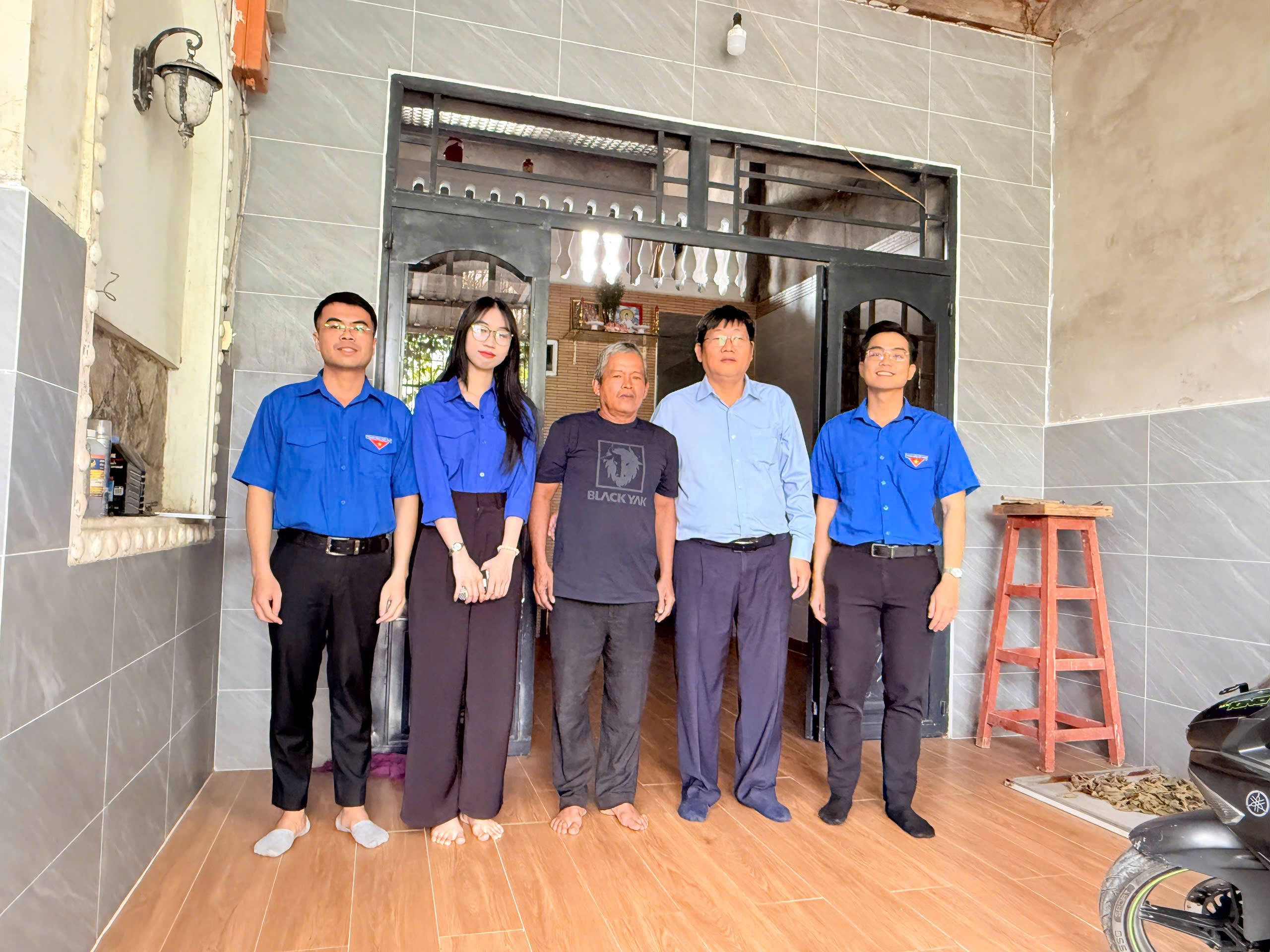 Công ty IPC tặng quà cho các thương binh, bệnh binh trên địa bàn thành phố nhân dịp Tết Nguyên đán 2026