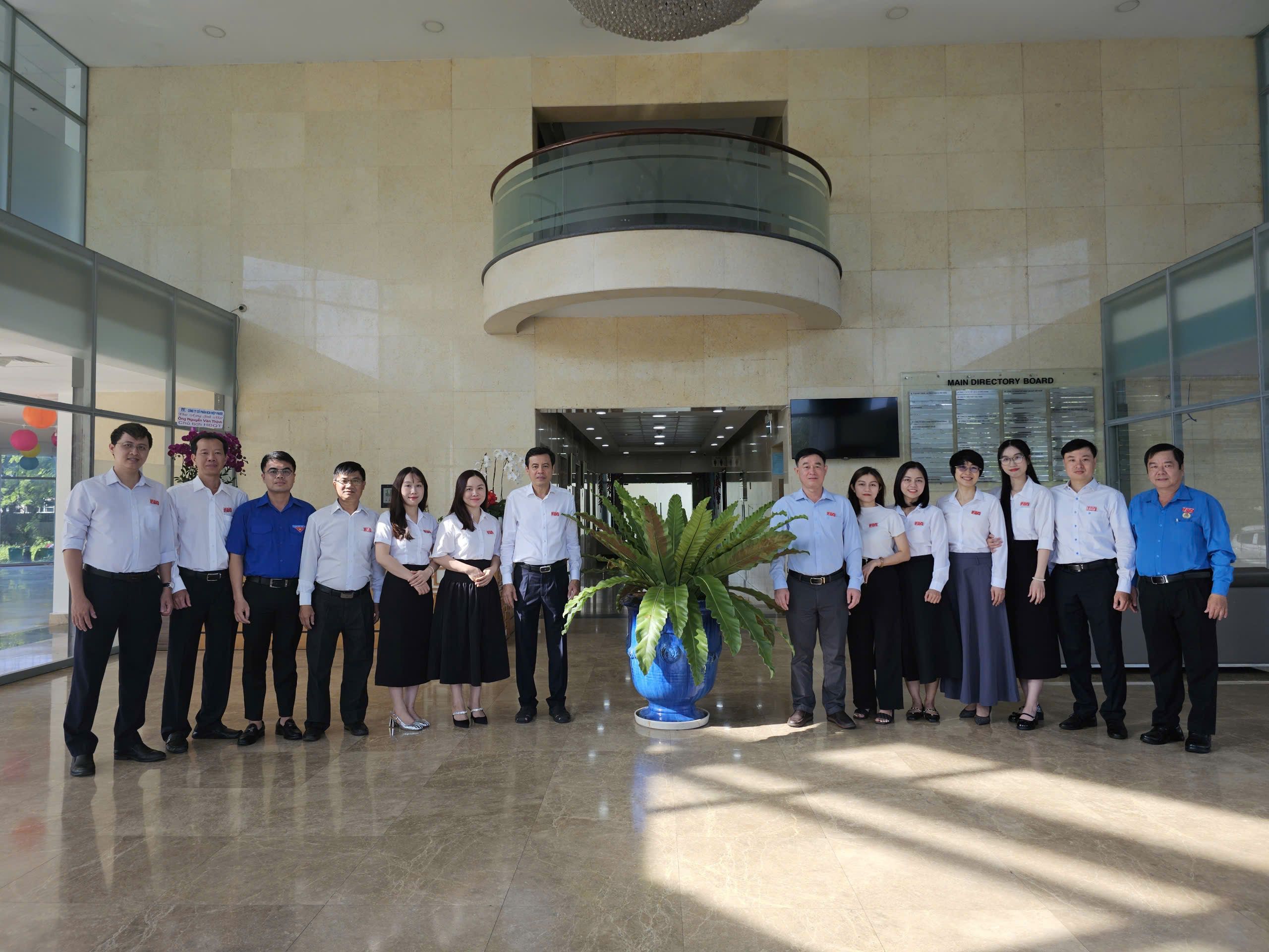 CÔNG TY TNHH MTV PHÁT TRIỂN CÔNG NGHIỆP TÂN THUẬN RA MẮT TỔ “TIẾP TÂN” TẠI TÒA NHÀ IPC